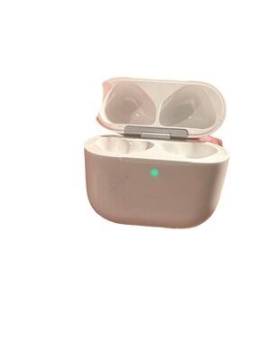 APPLE White Wireless Earbuds Charging Case 4th generation A3053